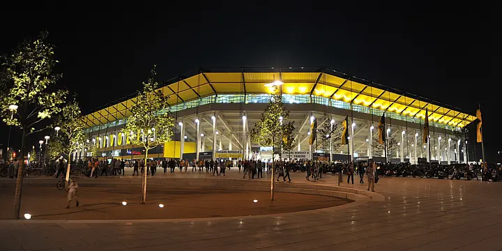 Aussenansicht des Tivoli Stadion Aachen